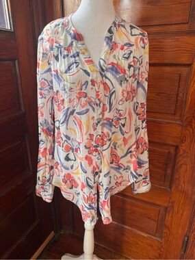 Hope & Harlow Floral Crinkle V-Neck Long-Sleeve Blouse - lightweight- size small